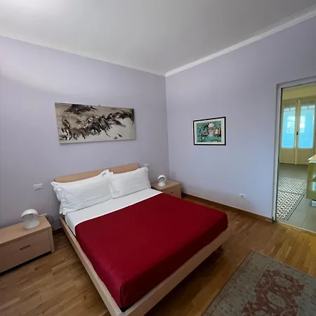 Dream Garden Center On Subway 10 Guest Apartment *